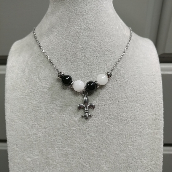 Fleur De Lis Onyx Jade Bead Necklace Natural Gemstone Stainless-Steel 17.5" - Picture 7 of 16
